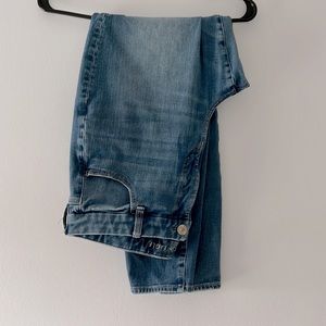 American Eagle Curvy Hi-Rise Jeans